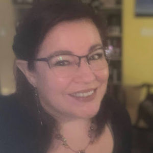 Meet your Posher, Liz
